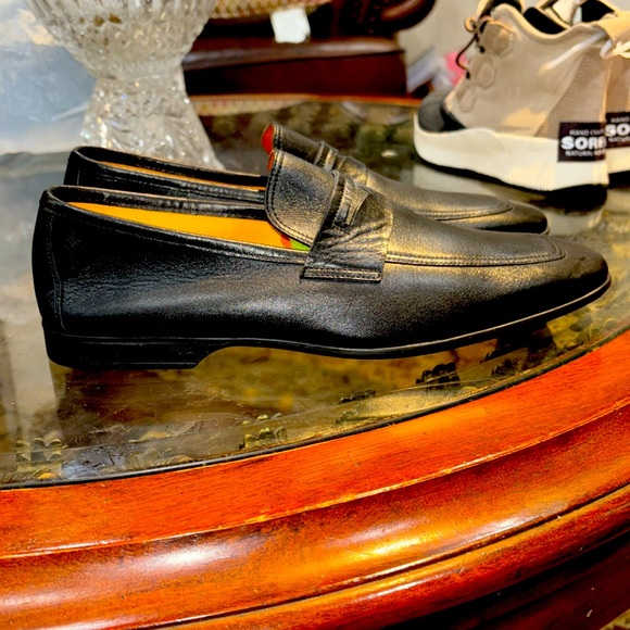 MAGNANNI Dress shoes, (NWOT) they have been tried on a few times, - Picture 3 of 8